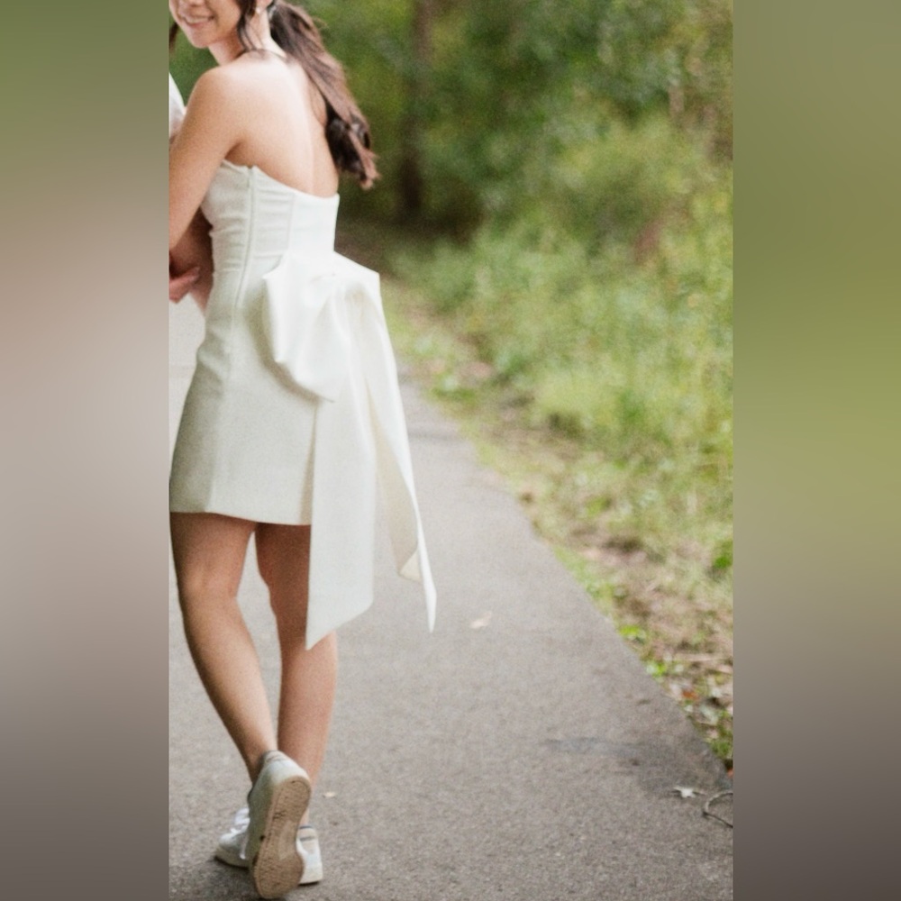 Mini back bow dress
